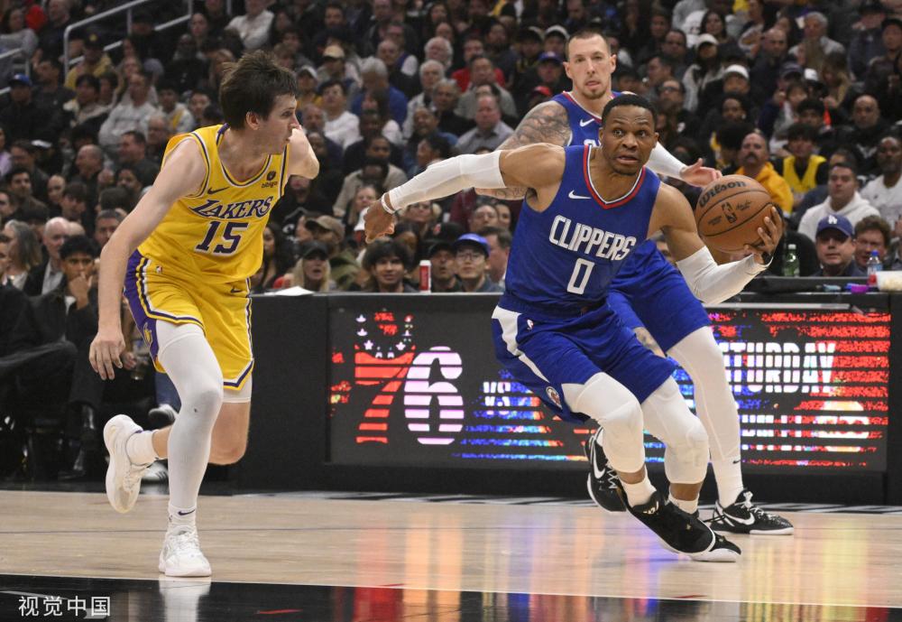 海港更加注 海港更加注