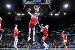 称他的伤情 称他的伤情