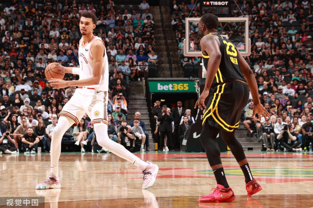 更让球迷看 更让球迷看